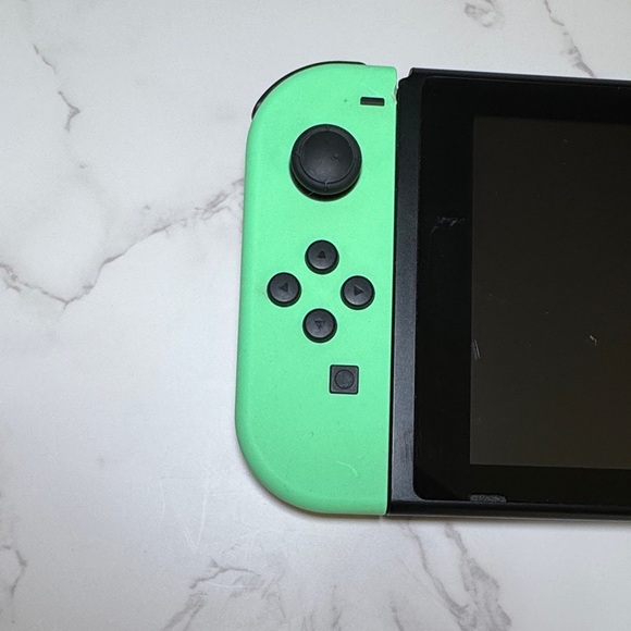 Nintendo Switch Console Animal Crossing Edition - Picture 3 of 15